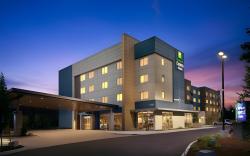 Holiday Inn Express Portland Airport By IHG