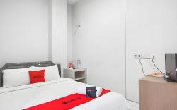 RedDoorz @ Siwalankerto Surabaya