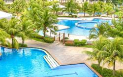 Aquamira Hotel & Resort