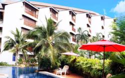 The Royal Tropical Beach at VIP Chain Resort
