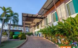 I Hotel