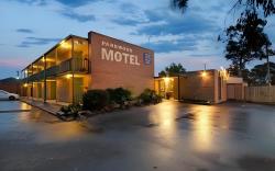 Parkwood Motel & Apartments