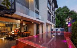 ON Thapae Gate Chiangmai