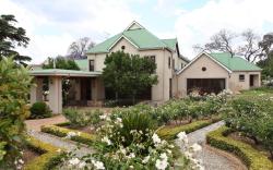 Candlewoods Guesthouse