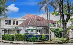 Hotel O Bandung near Stadion Siliwangi formerly The Ethnic Hotel Bandung