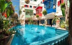 TNR  Otel  & Spa
