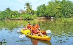 RIVERSIDE PARK ECO RESORT