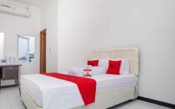 RedDoorz near Telkom Corporate University