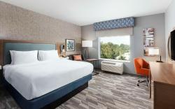 Hampton Inn by Hilton Bellingham Airport