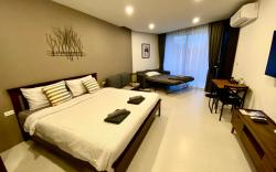 Escape Condominium Beachfront Suite Studio - E264