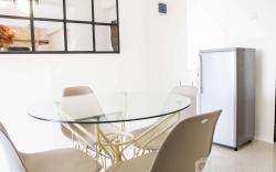 Deluxe 2BR Gateway Ahmad Yani Cicadas By Travelio