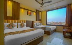 Hotel Crown -Near Golden Temple