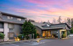 Best Western Plus Harbor Plaza