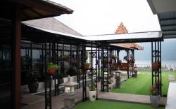 hotel de danau lake view