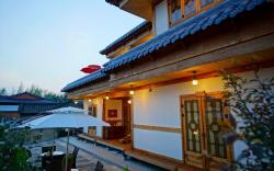 Jeonju Dwaejikkum Hanok