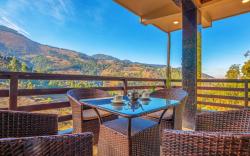 Golden bliss cottage by VEO - Part of StayVista