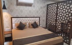 Super Luxury Marble Apartment 