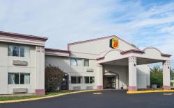 Super 8 By Wyndham Hartford