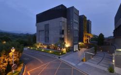 The Sun Hot Spring Resort