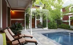 Roosenwijn Guest House