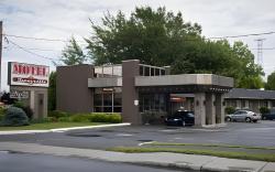 Le Deauville Motel