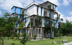 White @ Sea Resort