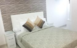 Two Bedroom Springhill Terrace Apartment by JSM