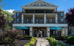 Niagara Crossing Hotel & SPA