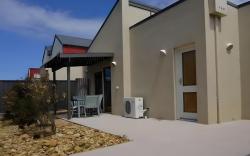 The Lakes Apartments