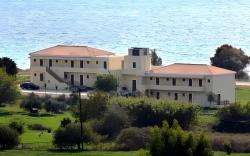 Finiki Plaza