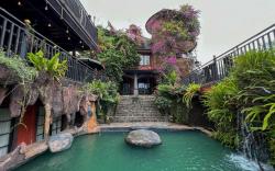 EdensoR Hills Villa, Resort & Café Sharia