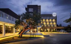 R Photo Hotel