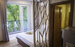Spring Light Apartment