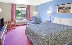 Days Inn by Wyndham Madison NE/Windsor