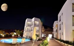 Astro Suite Hotel