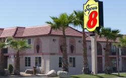 Super 8 By Wyndham Buttonwillow