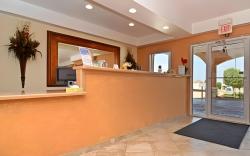 Motel 6 Alvarado, TX