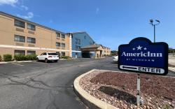 AmericInn by Wyndham Glendale/Milwaukee