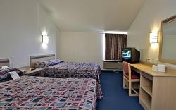 Baymont Inn & Suites Shawnee