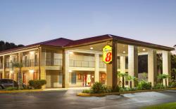 Super 8 By Wyndham Defuniak Springs