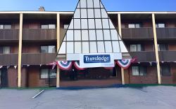 Travelodge by Wyndham Manhasset