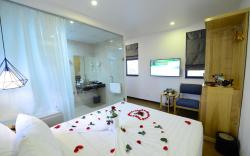 Blue Hanoi Inn Luxury Hotel and Spa