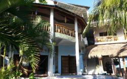 Dolphinbay Beachfront & Dive Resort