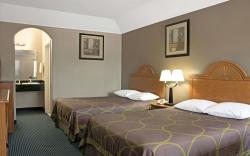 Super 8 By Wyndham Montgomery/ Lake Conroe