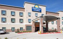 Days Inn & Suites by Wyndham Houston NW Cypress