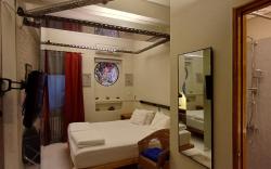 Peradays Hotel