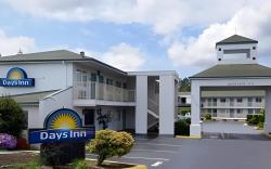 Days Inn by Wyndham Federal Way