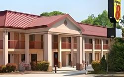 Super 8 By Wyndham Decatur/Dntn/Atlanta Area