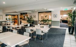 The Sunnyside Tavern, Broadmeadow
