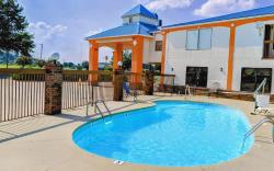 Quality Inn & Suites Decatur – Priceville I-65
